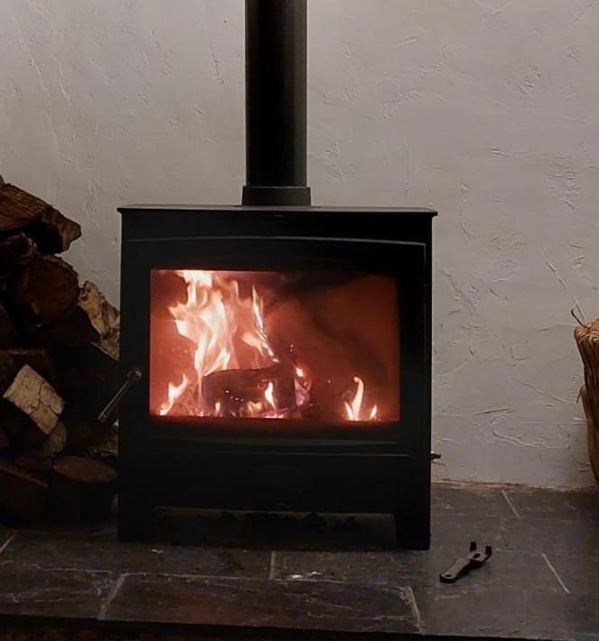 Bryntirion Farmhouse Rooms Llanfair Caereinion Eksteriør billede
